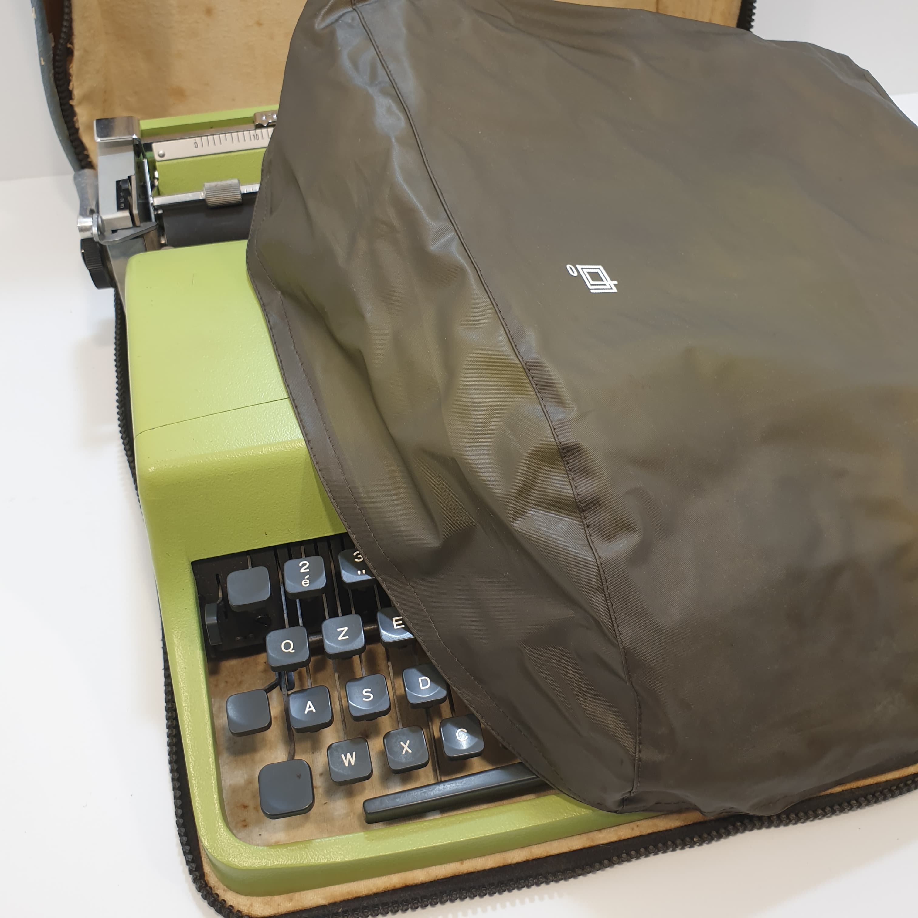 Olivetti Lettera 32