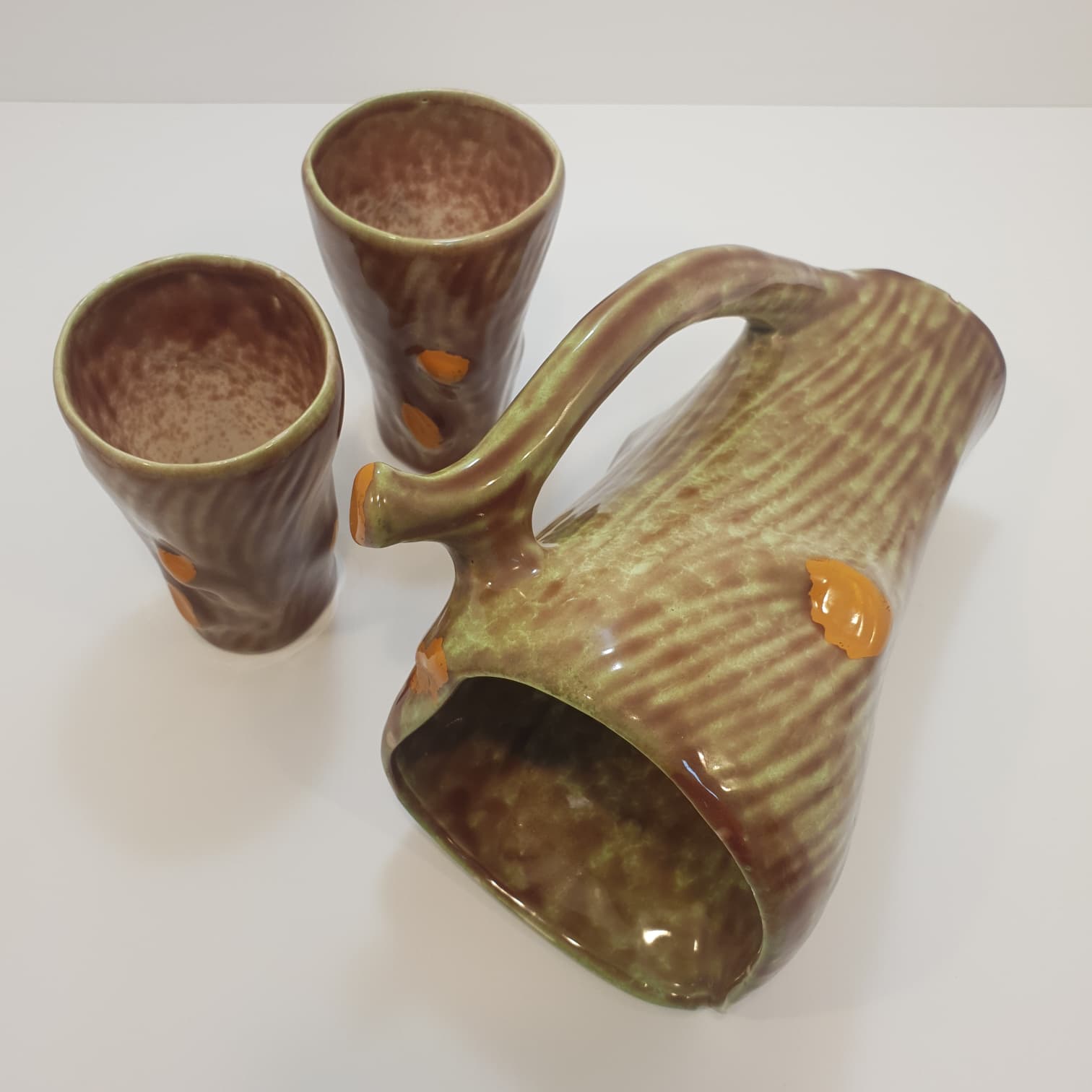 Brocca e due bicchieri - Ceramica Umbra