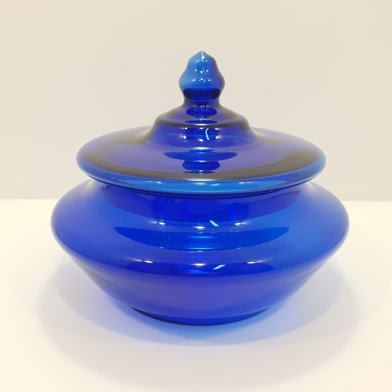 Porta caramelle in vetro blu
