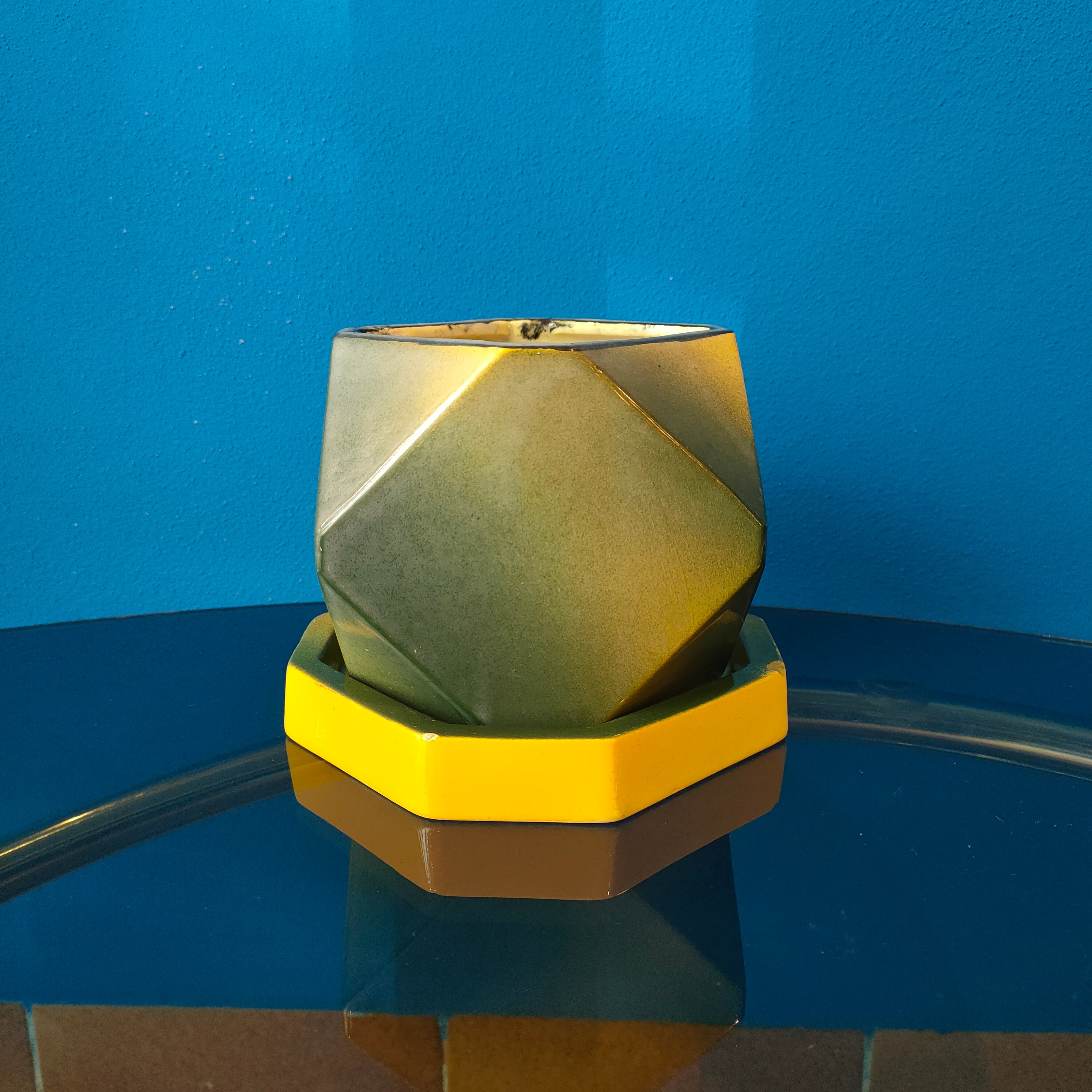 Vaso e sottovaso forma ottagonale, ceramica, 1960s