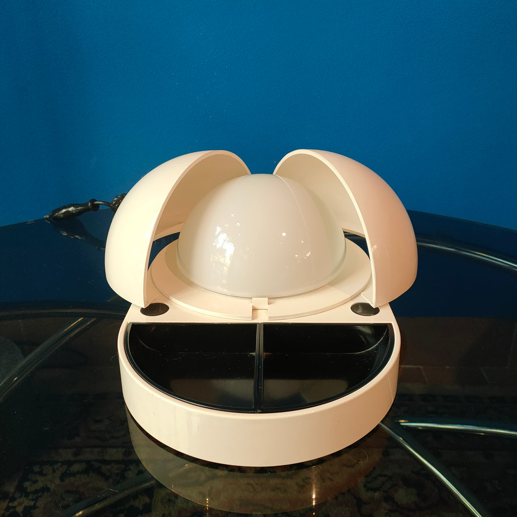 Fontana Arte "Tapira" design G.P.A. Monti, 1974 - Col. Bianco