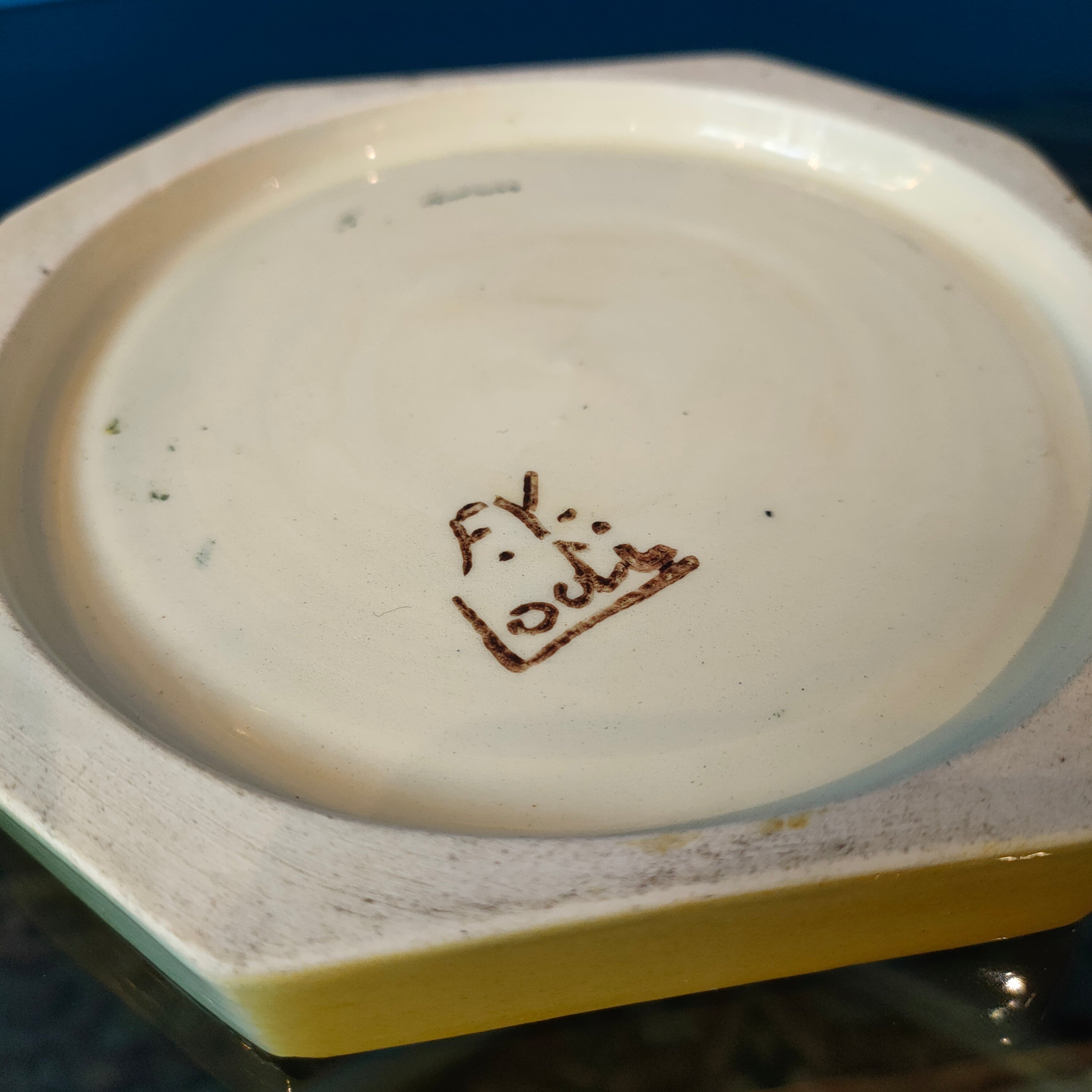 Vaso e sottovaso forma ottagonale, ceramica, 1960s