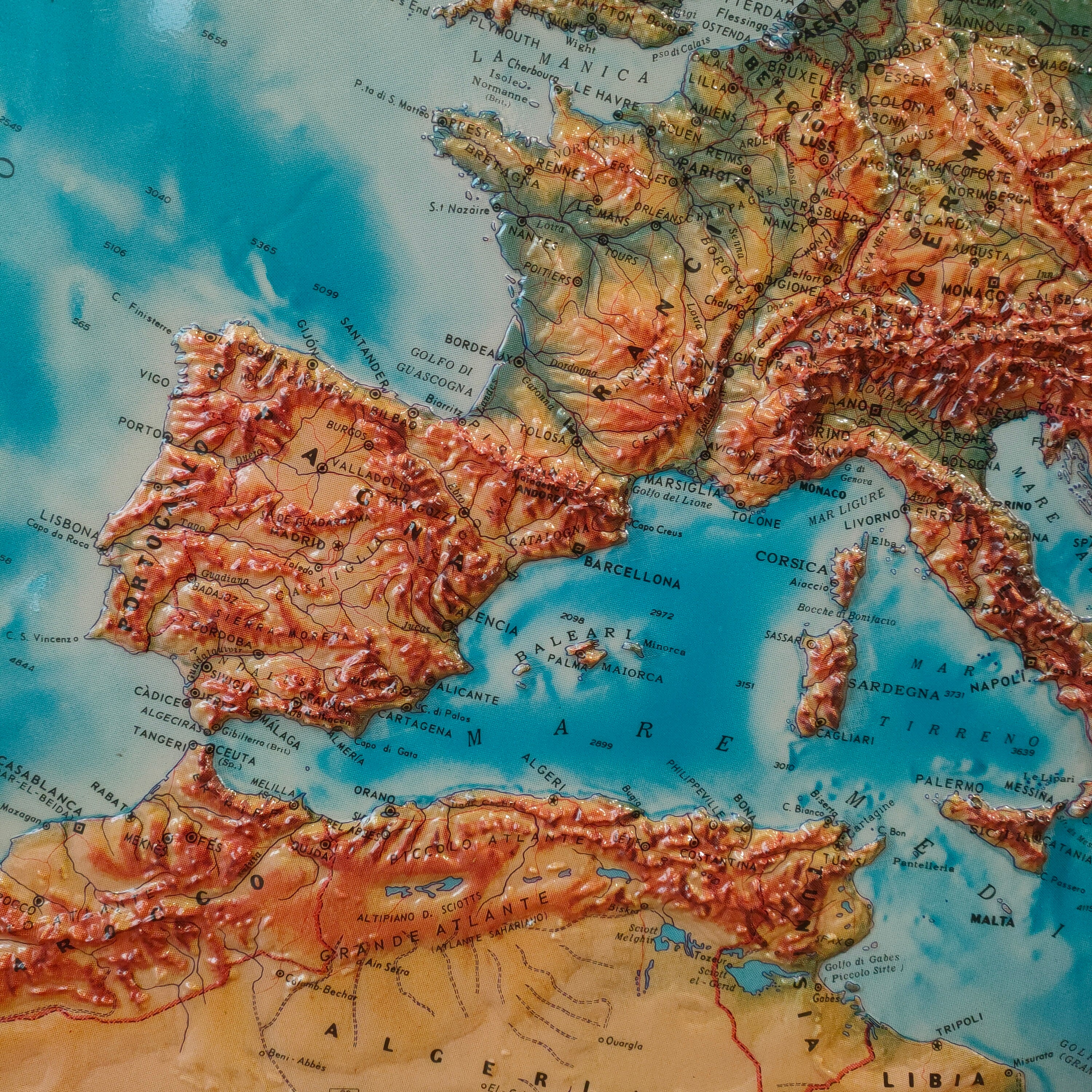 Europa Fisica in rilievo - Italia, 1964