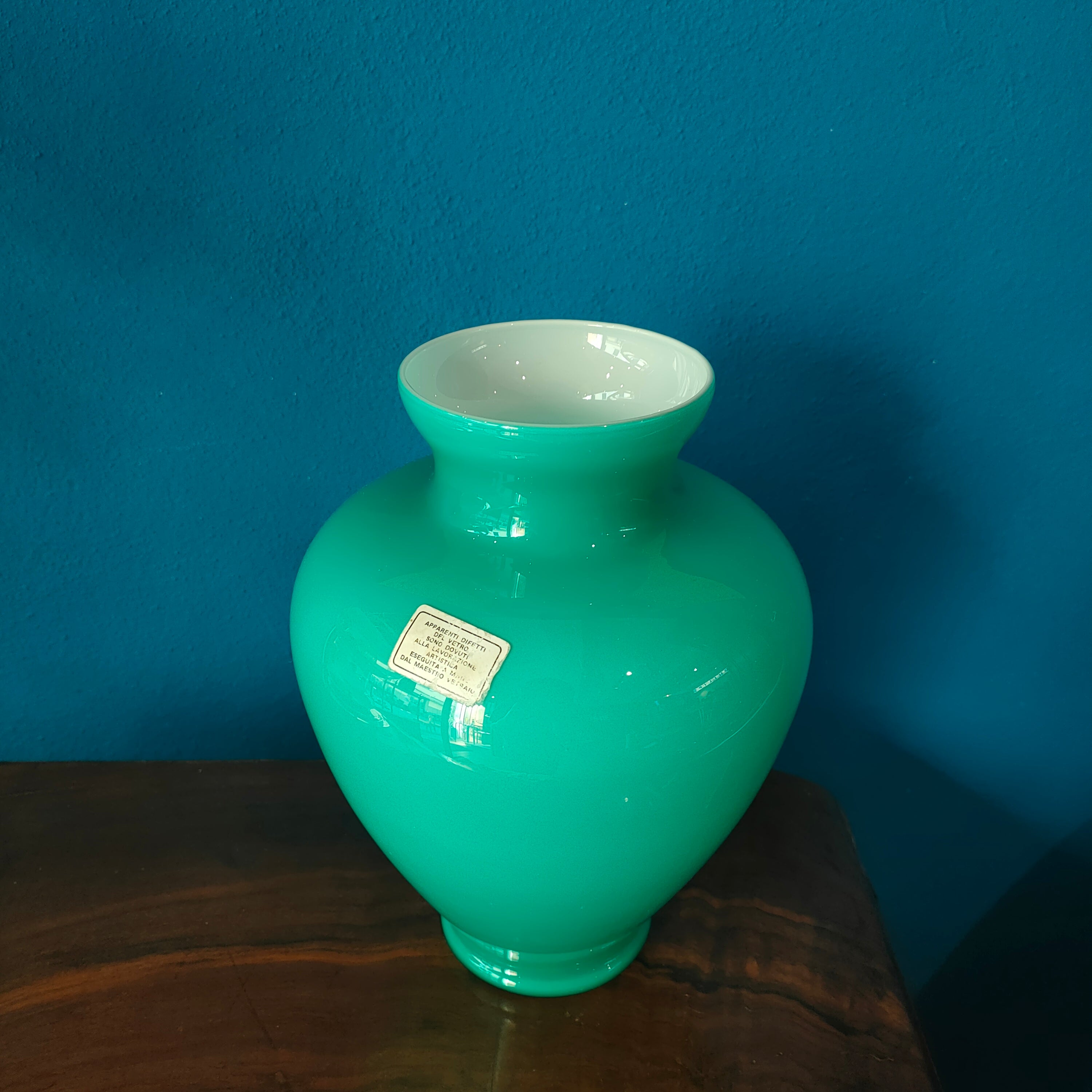 Vaso in vetro incamiciato, verde acqua. Murano, 1970s