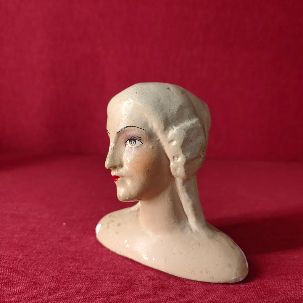 Testina in gesso decorata a mano, 1920s