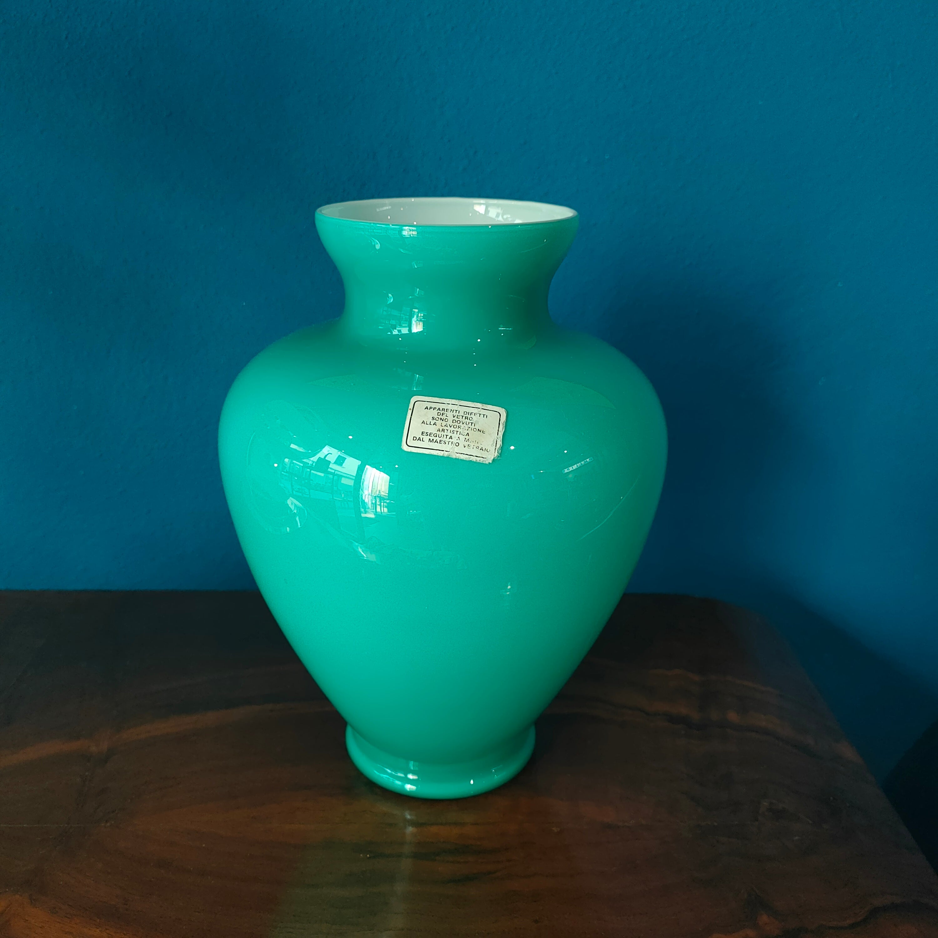 Vaso in vetro incamiciato, verde acqua. Murano, 1970s