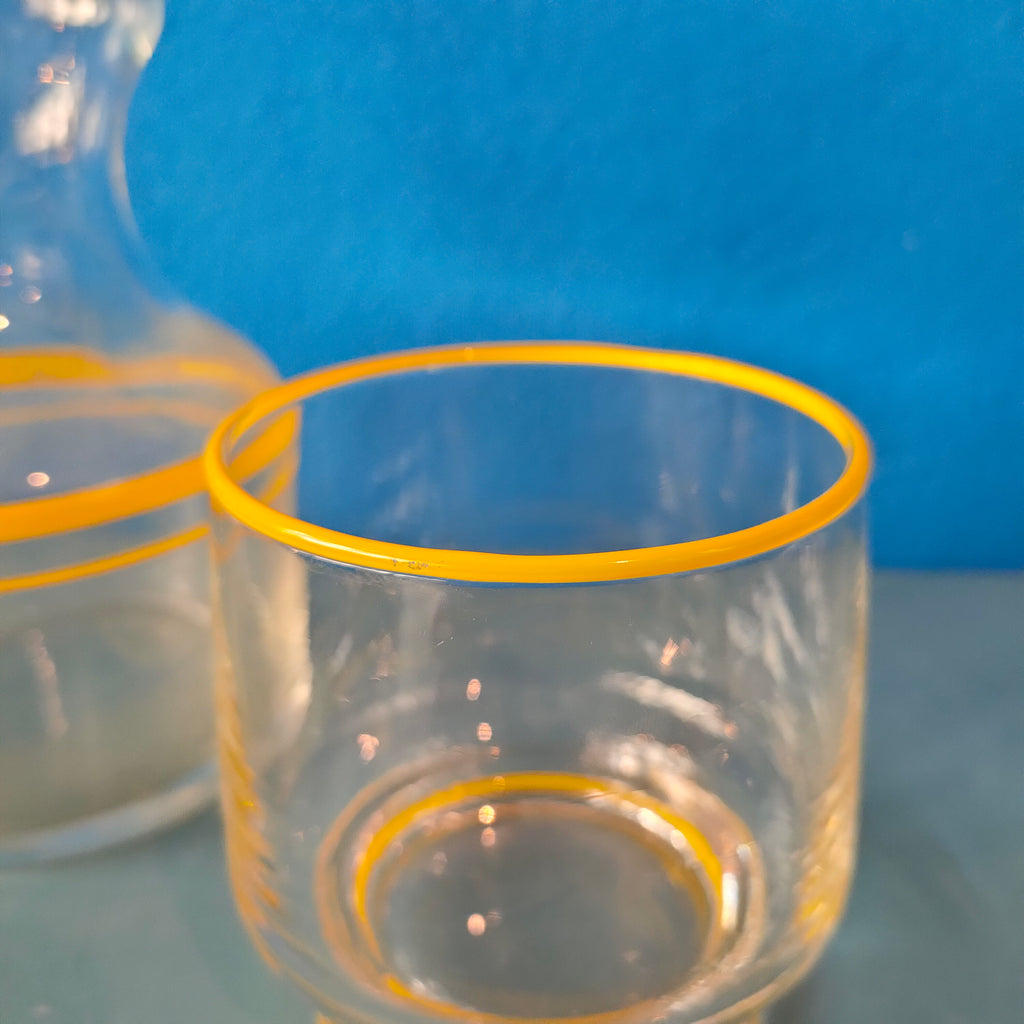 Caraffa da comodino con bicchiere