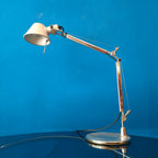 Tolomeo micro, M. De Lucchi e G. Fassina per Artemide, 1987