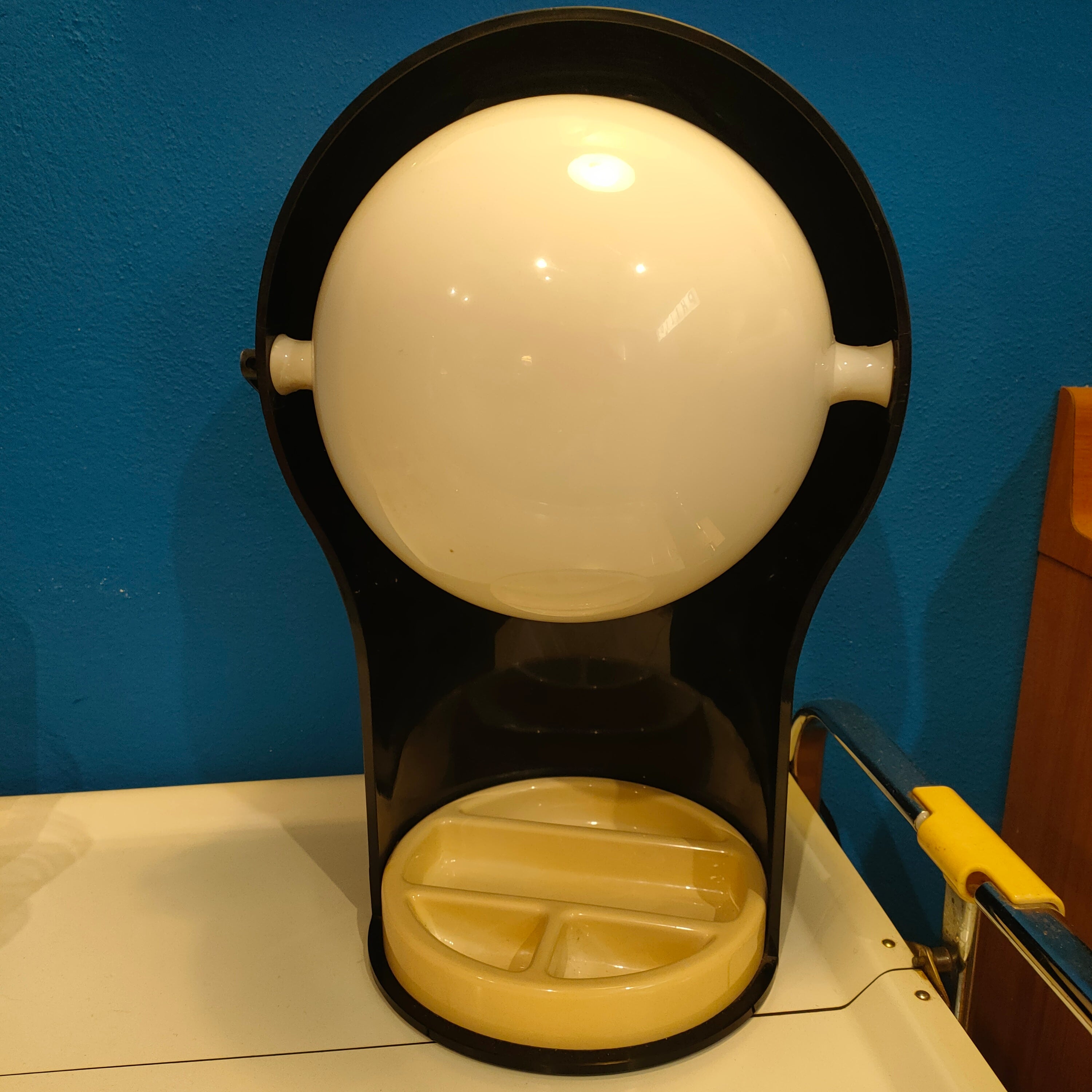 Lampada "Telegono" nera, Vico Magistretti per Artemide, 1966