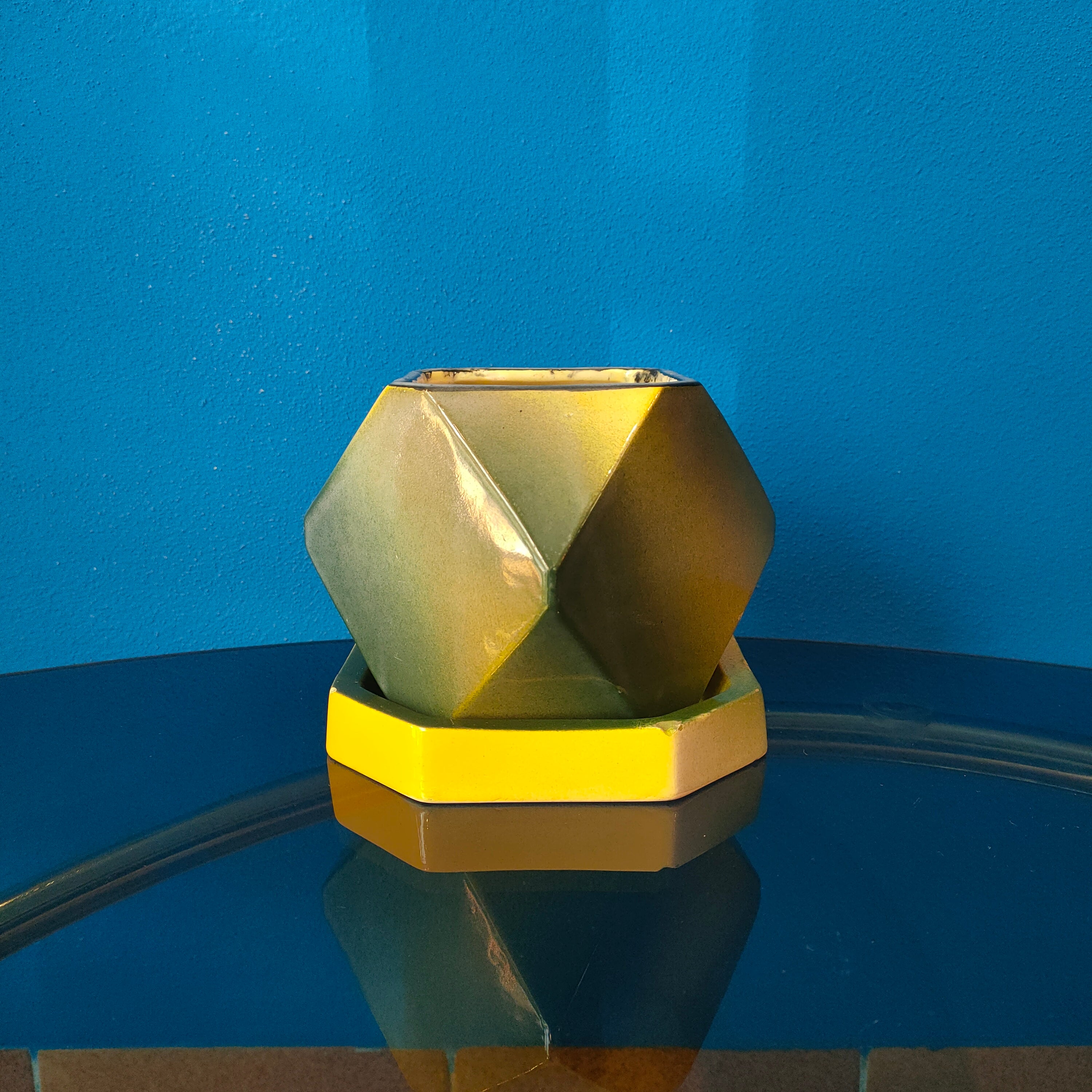 Vaso e sottovaso forma ottagonale, ceramica, 1960s