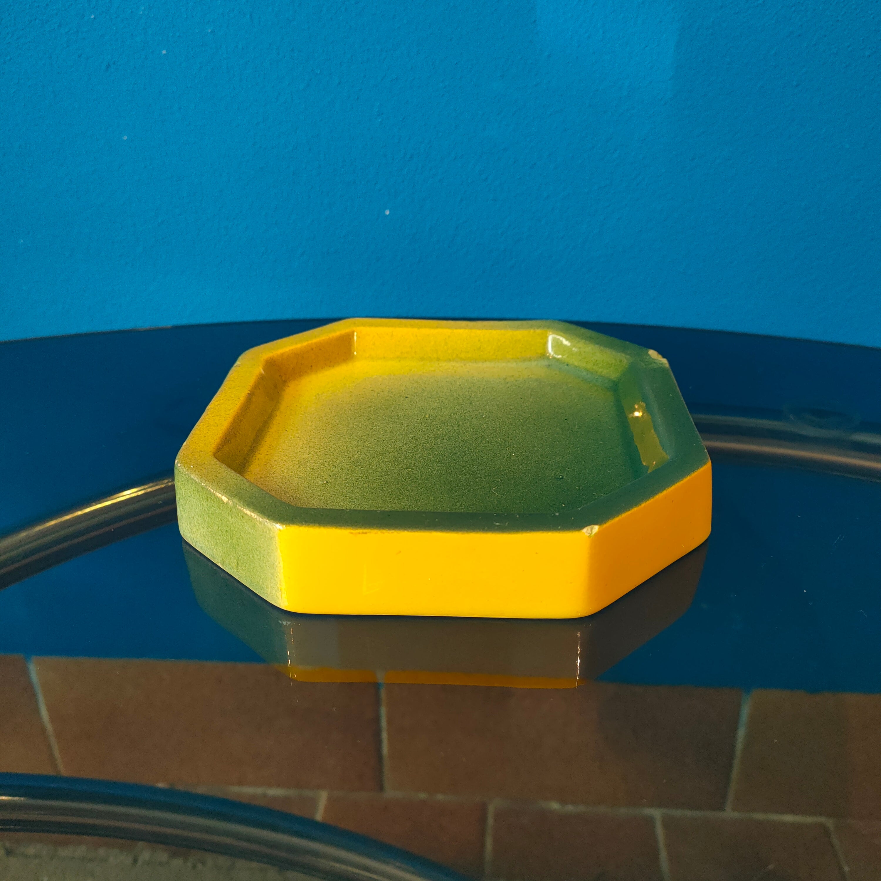 Vaso e sottovaso forma ottagonale, ceramica, 1960s