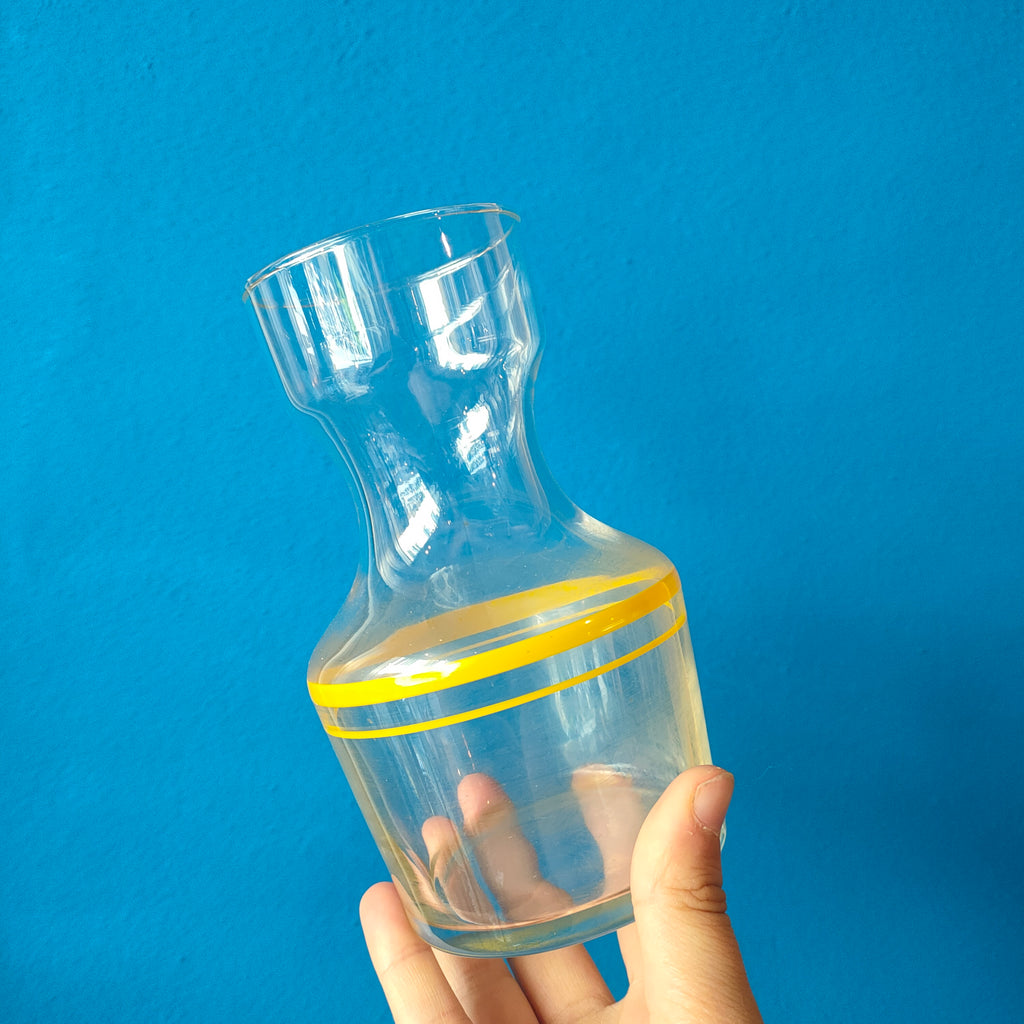 Caraffa da comodino con bicchiere