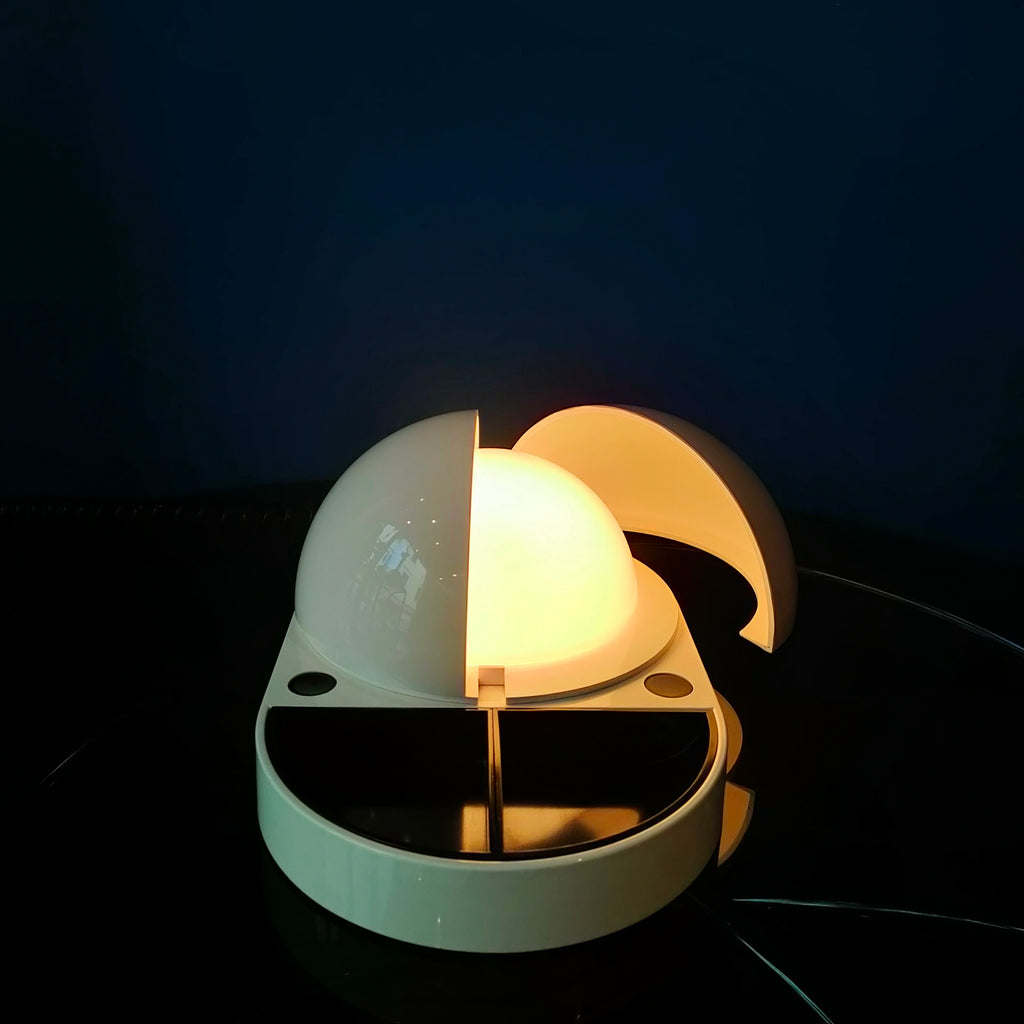 Fontana Arte "Tapira" design G.P.A. Monti, 1974 - Col. Bianco