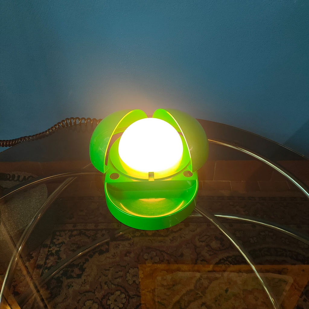 Fontana Arte "Tapira", design G.P.A. Monti, 1974. Col. Verde