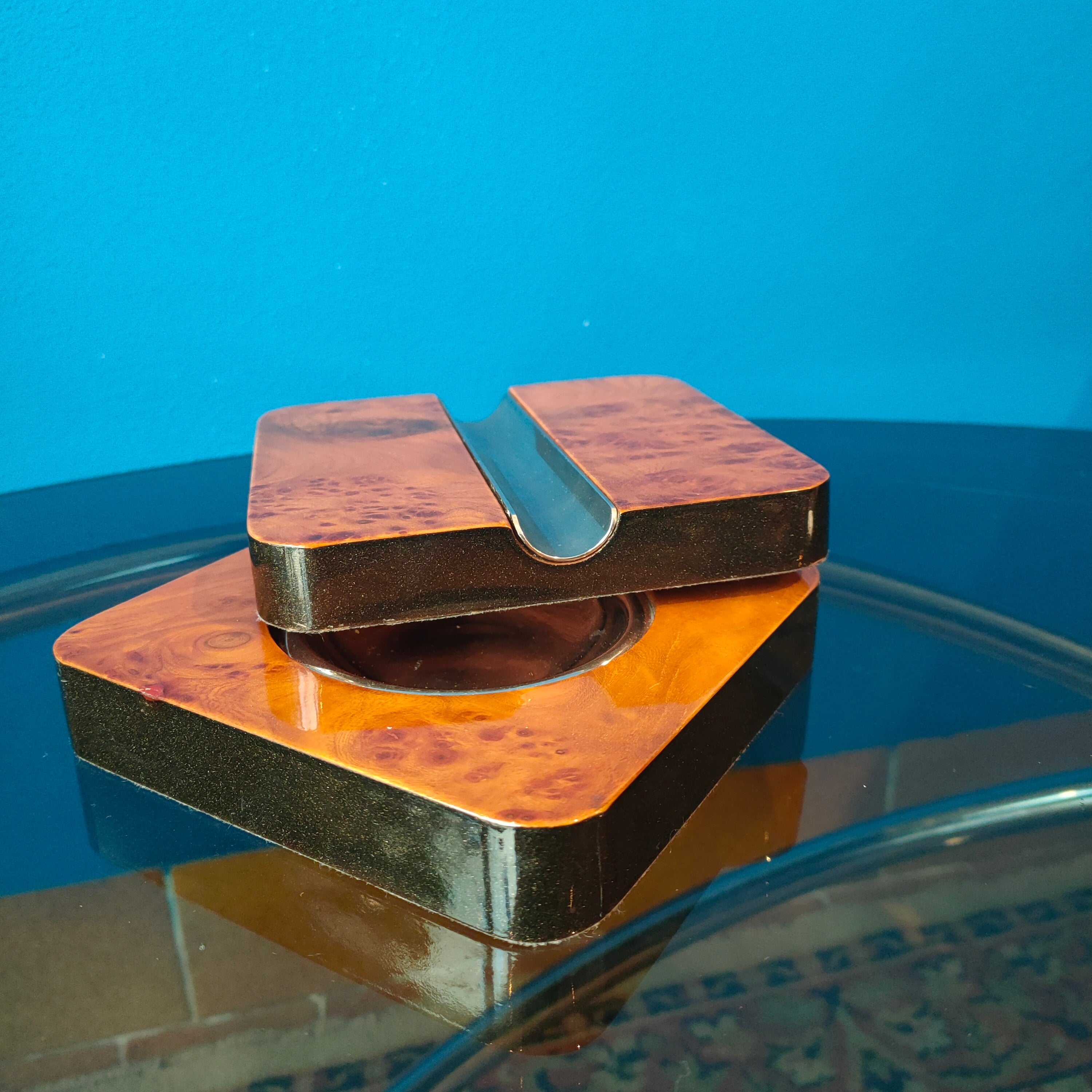 Posacenere per sigari chiusura scorrevole